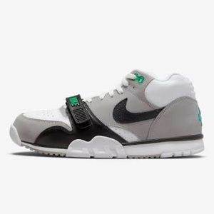 NIKE AIR TRAINER 1 Chlorophyll Cross Trainer mens size 9.5 BRAND NEW DS